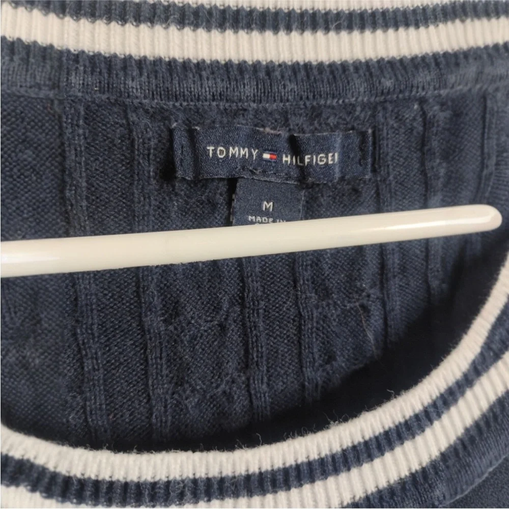 Tommy Hilfiger Women's Navy Cable Knit Sweater with White Trim Size Medium - Picture 3 of 4